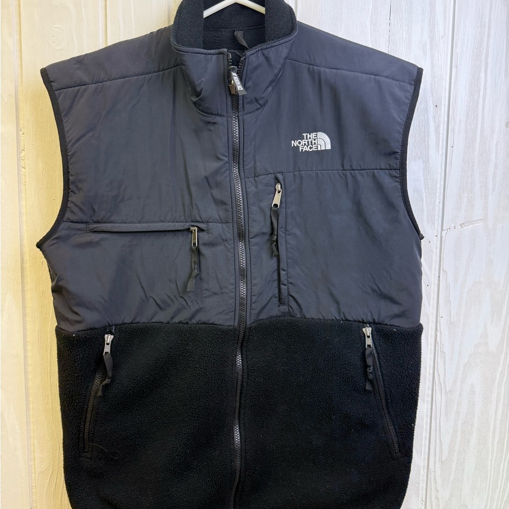The North Face Men's Black Vest